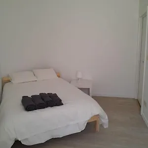  Apartment 1 Bedroom Studio Sleeps 4